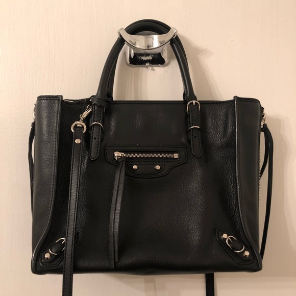 balenciaga mini papier a4